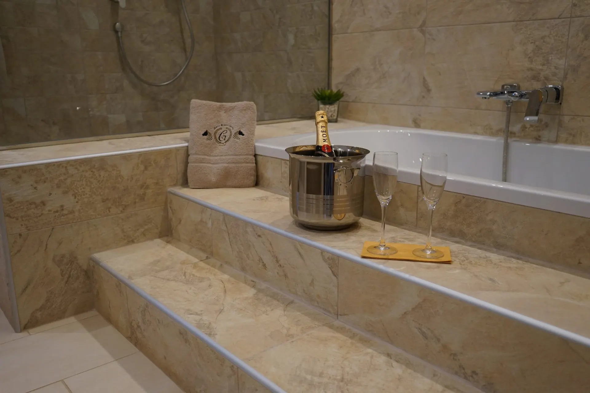 Junior Suite Detail